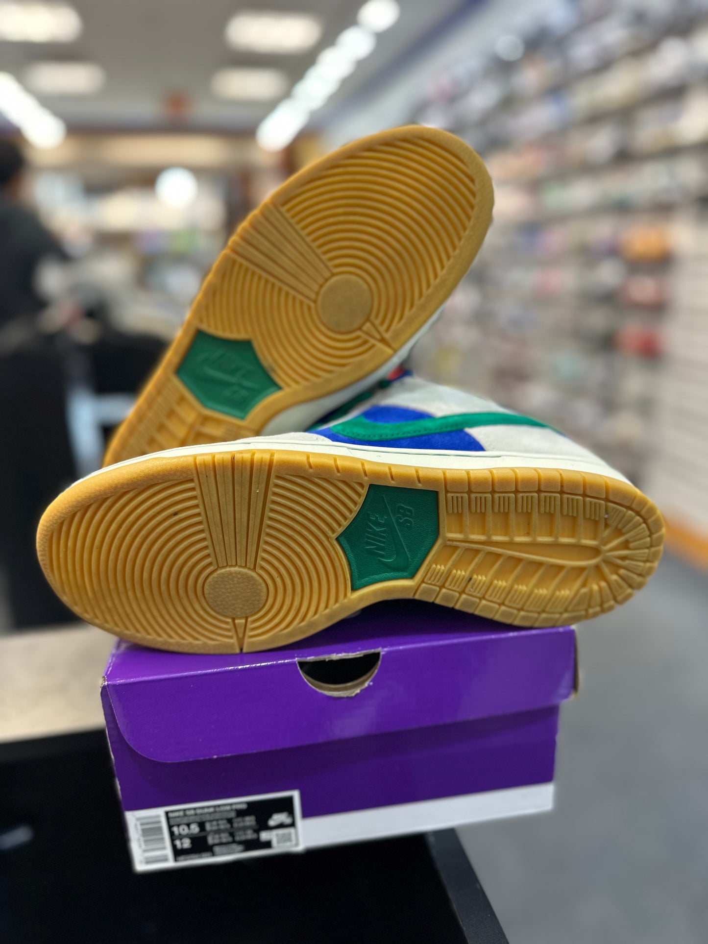 *USED* Nike SB Dunk Low Hyper Royal Malachite