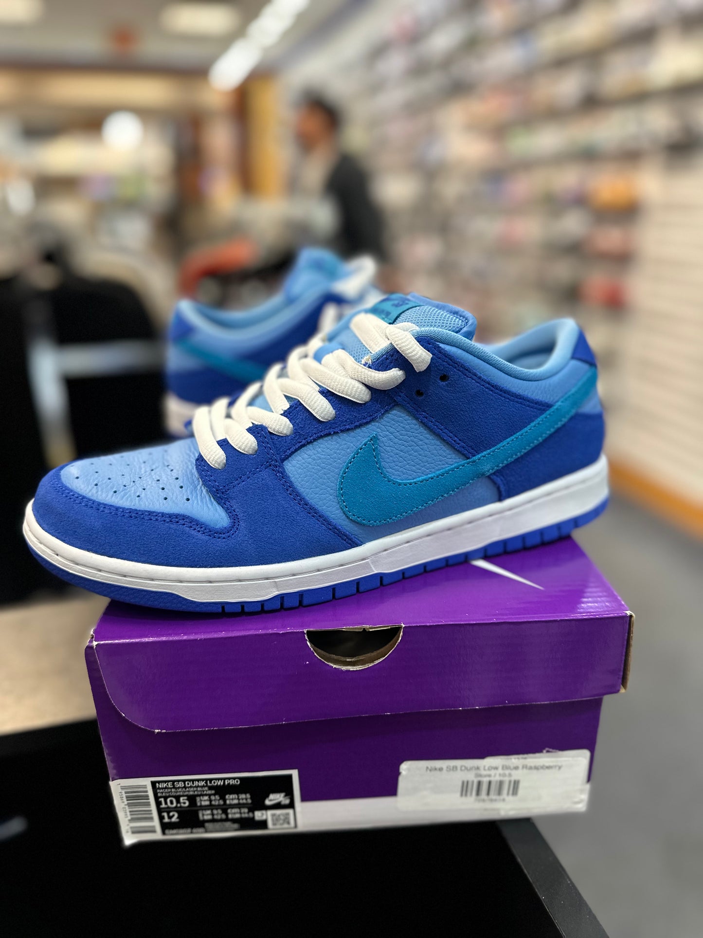 *USED* Nike SB Dunk Low Blue Raspberry