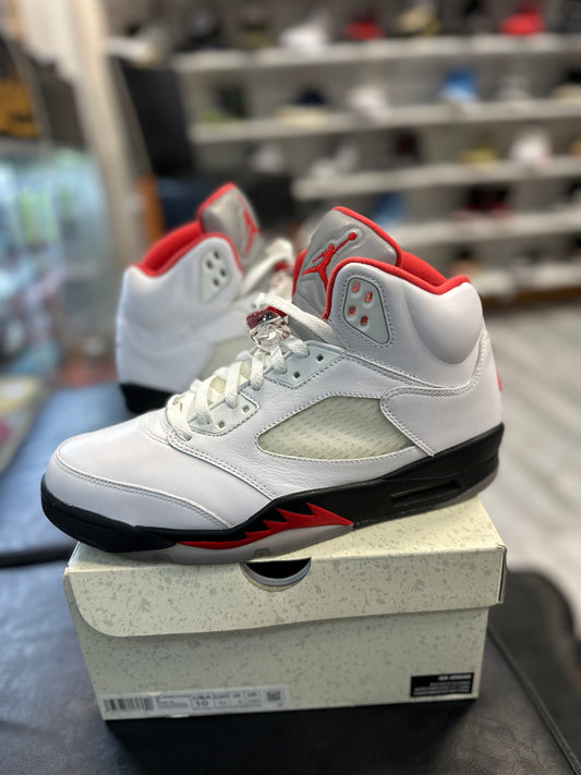 *USED* Jordan 5 Retro Fire Red Silver Tongue (2020)