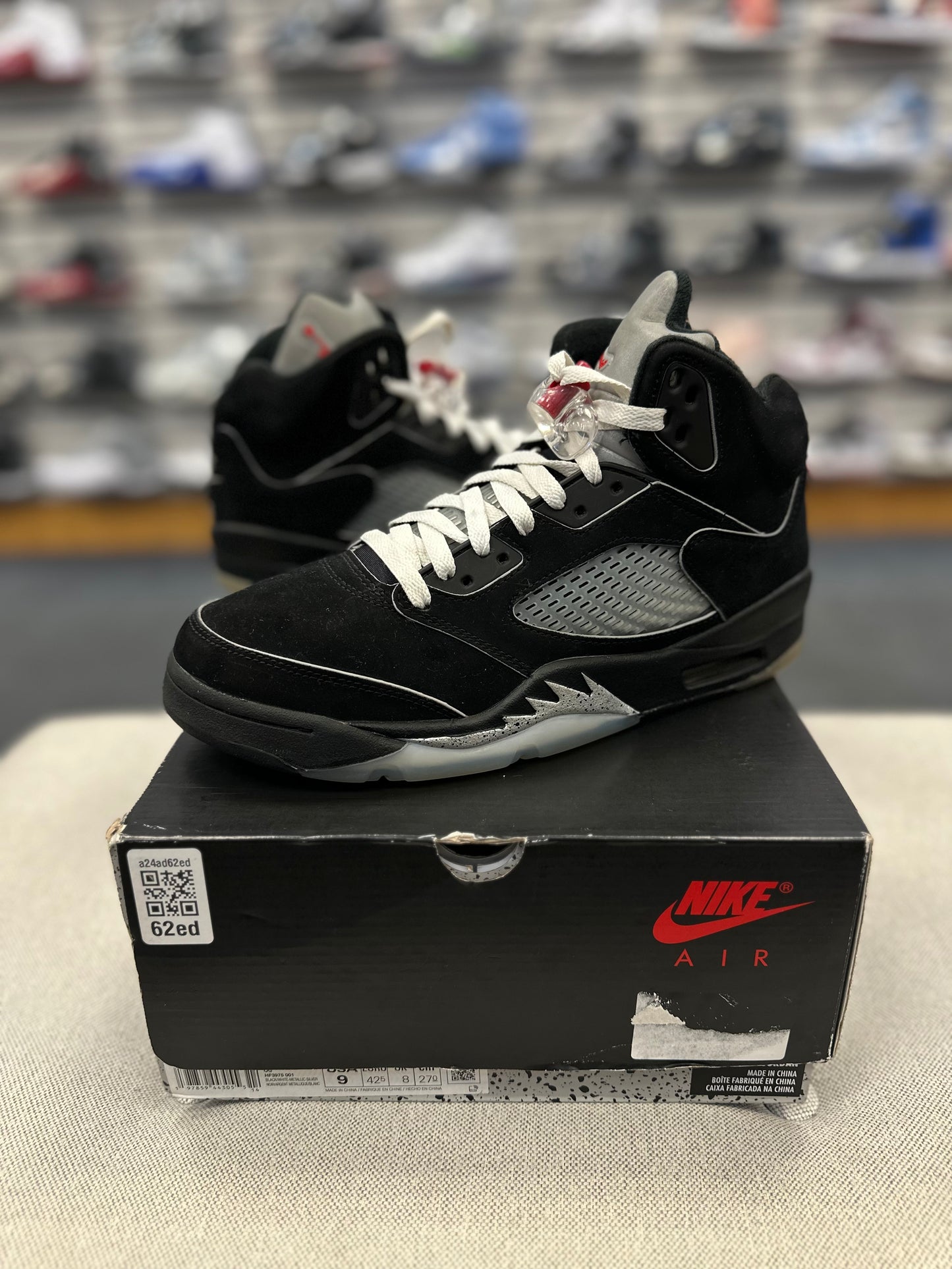*USED* Jordan 5 Retro OG Black Metallic Reimagined