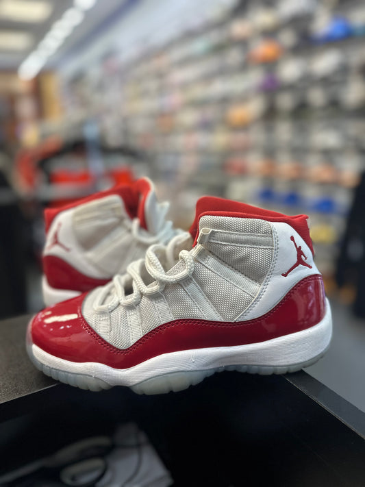 *USED* Jordan 11 Retro Cherry (2022) (GS)