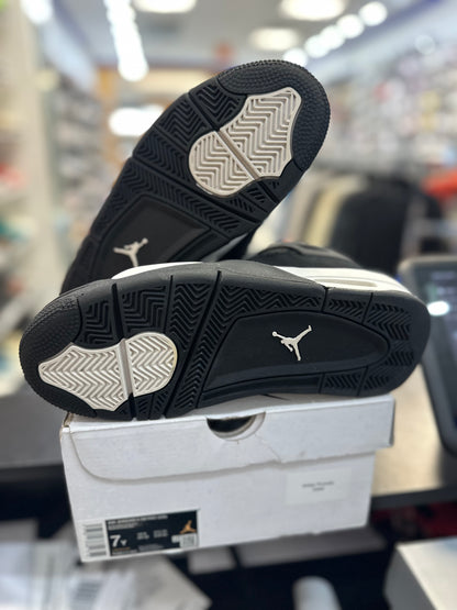 *USED* Jordan 4 Retro White Thunder (GS)
