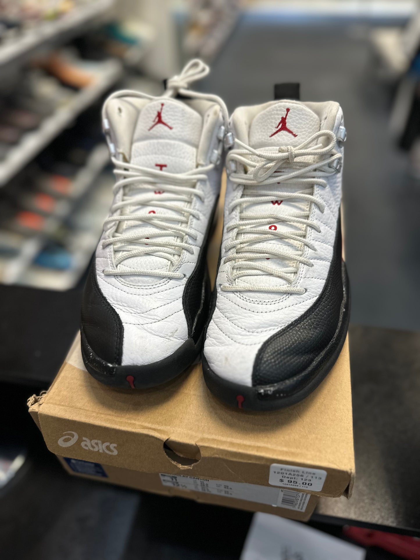 *USED* Jordan 12 Retro Taxi Flip (DEAL)