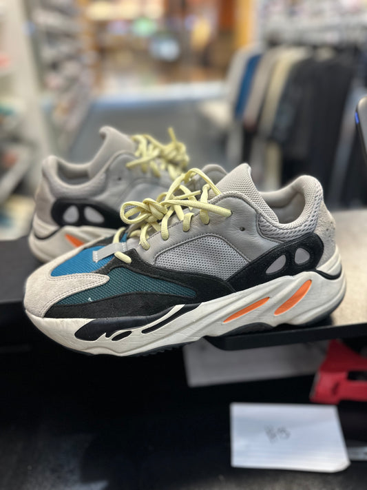 *USED* adidas Yeezy Boost 700 Wave Runner