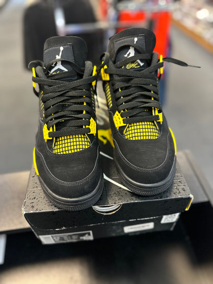 *USED* Jordan 4 Retro Thunder (2023)