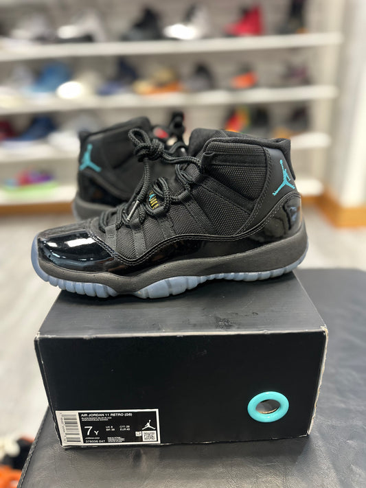 *USED* Jordan 11 Retro Gamma Blue (2025)