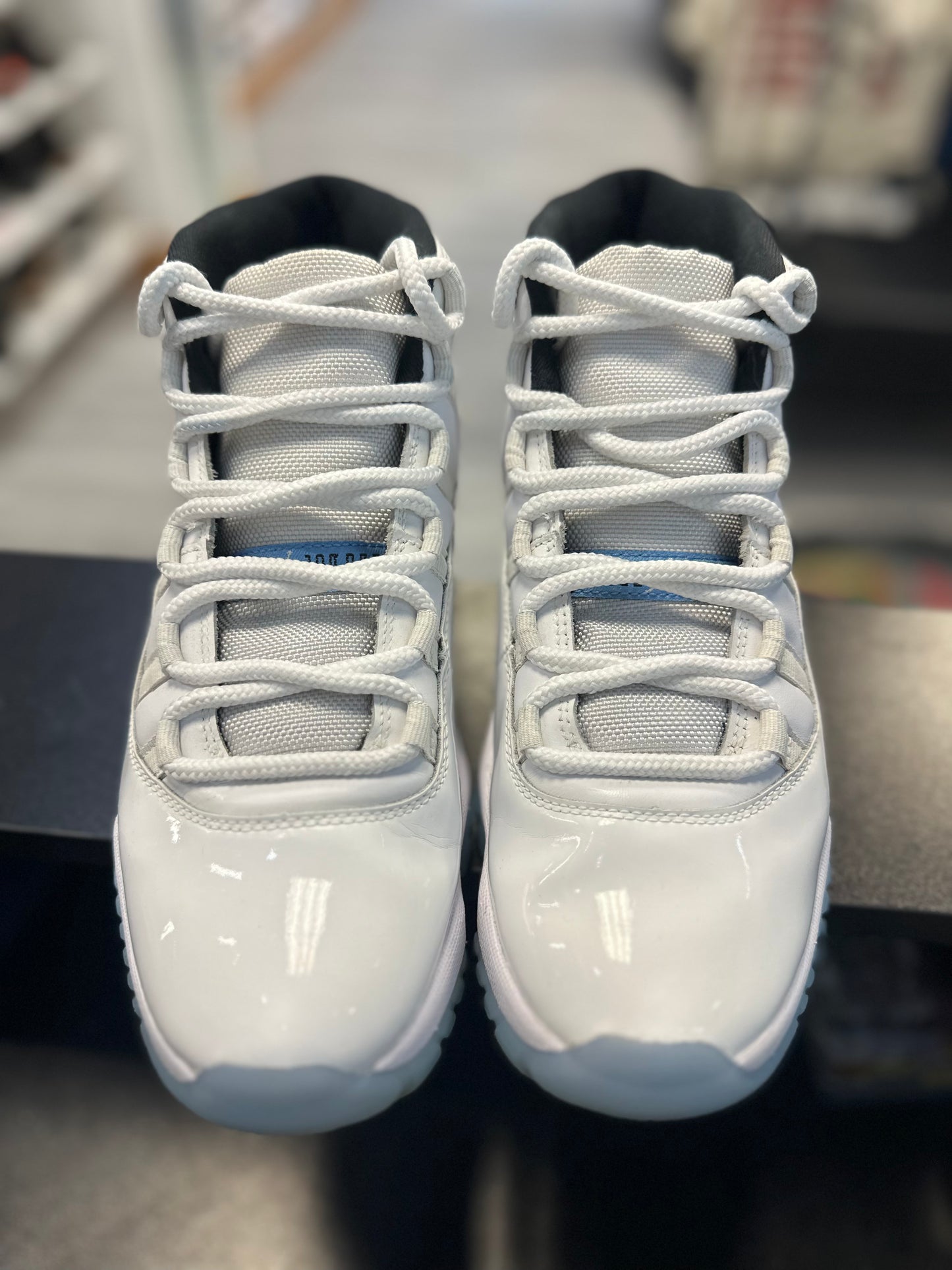 *USED* Jordan 11 Retro Legend Blue (2024)