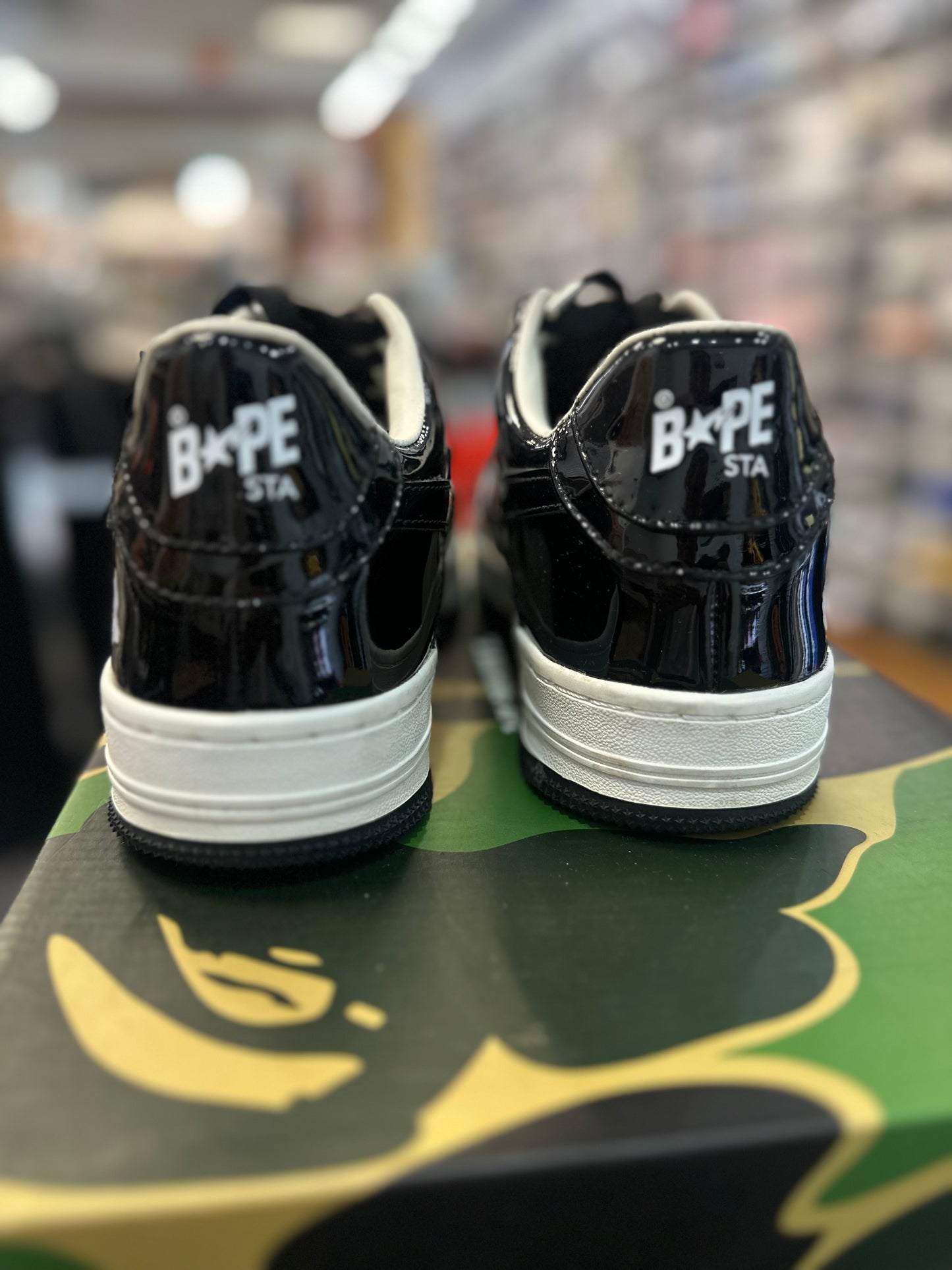 *USED* A Bathing Ape Bape Sta Low Black/White
