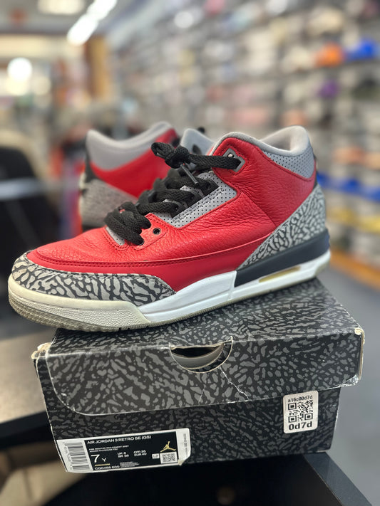 *USED* Jordan 3 Retro SE Unite (GS)