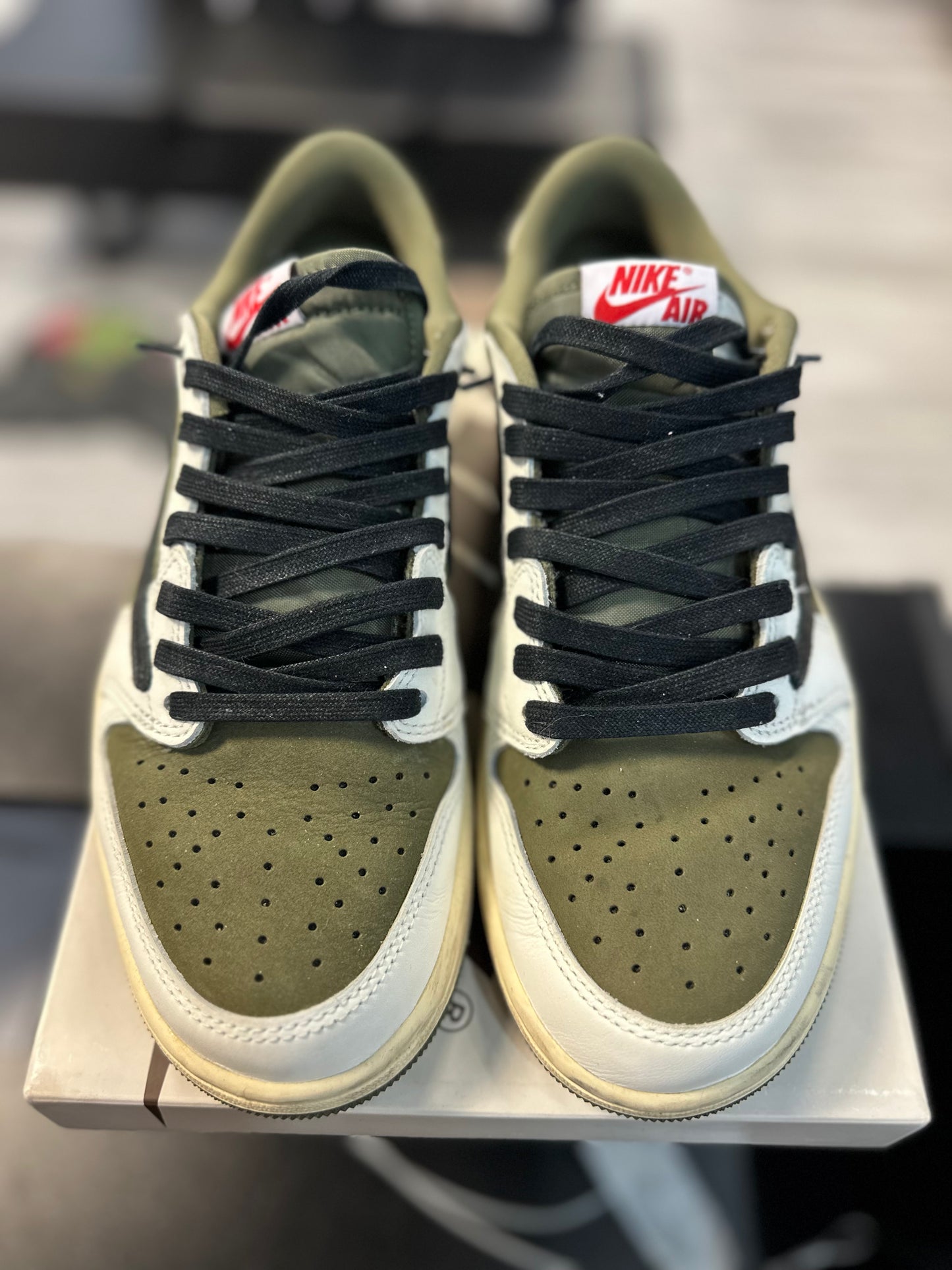 *USED* Jordan 1 Retro Low OG SP Travis Scott Medium Olive