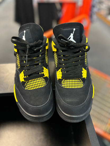 *USED* Jordan 4 Retro Thunder (2023)