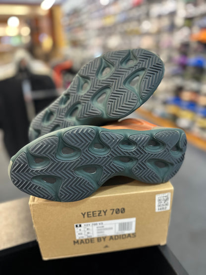 *USED* adidas Yeezy 700 V3 Copper Fade
