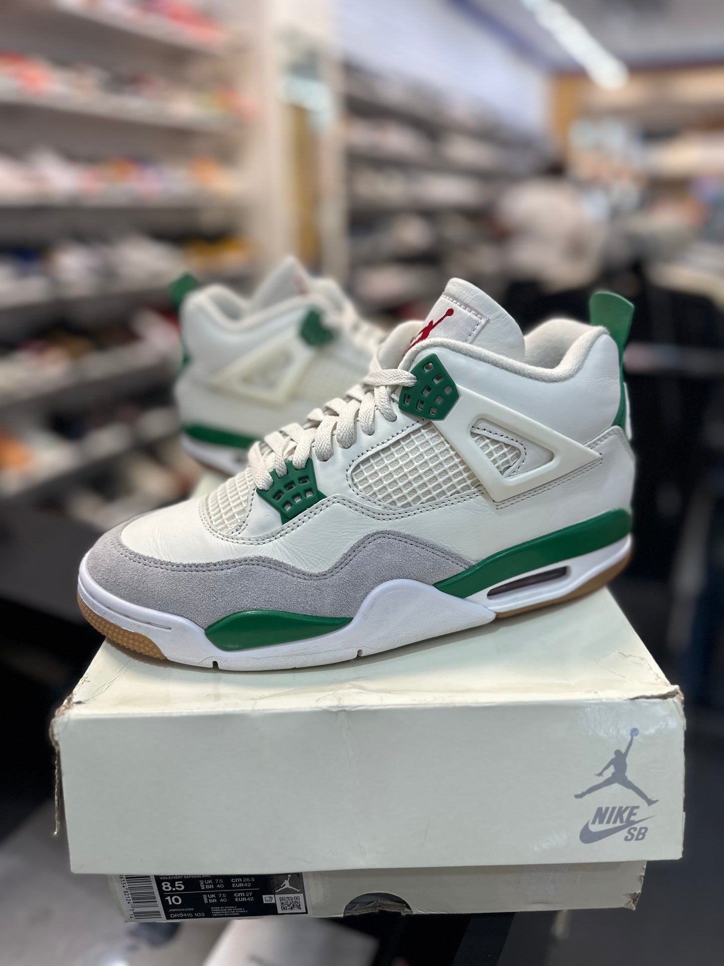 *USED* Jordan 4 Retro SB Pine Green