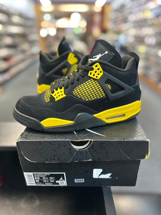 *USED* Jordan 4 Retro Thunder (2023)