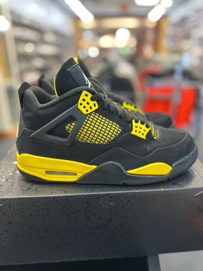 *USED* Jordan 4 Retro Thunder (2023)