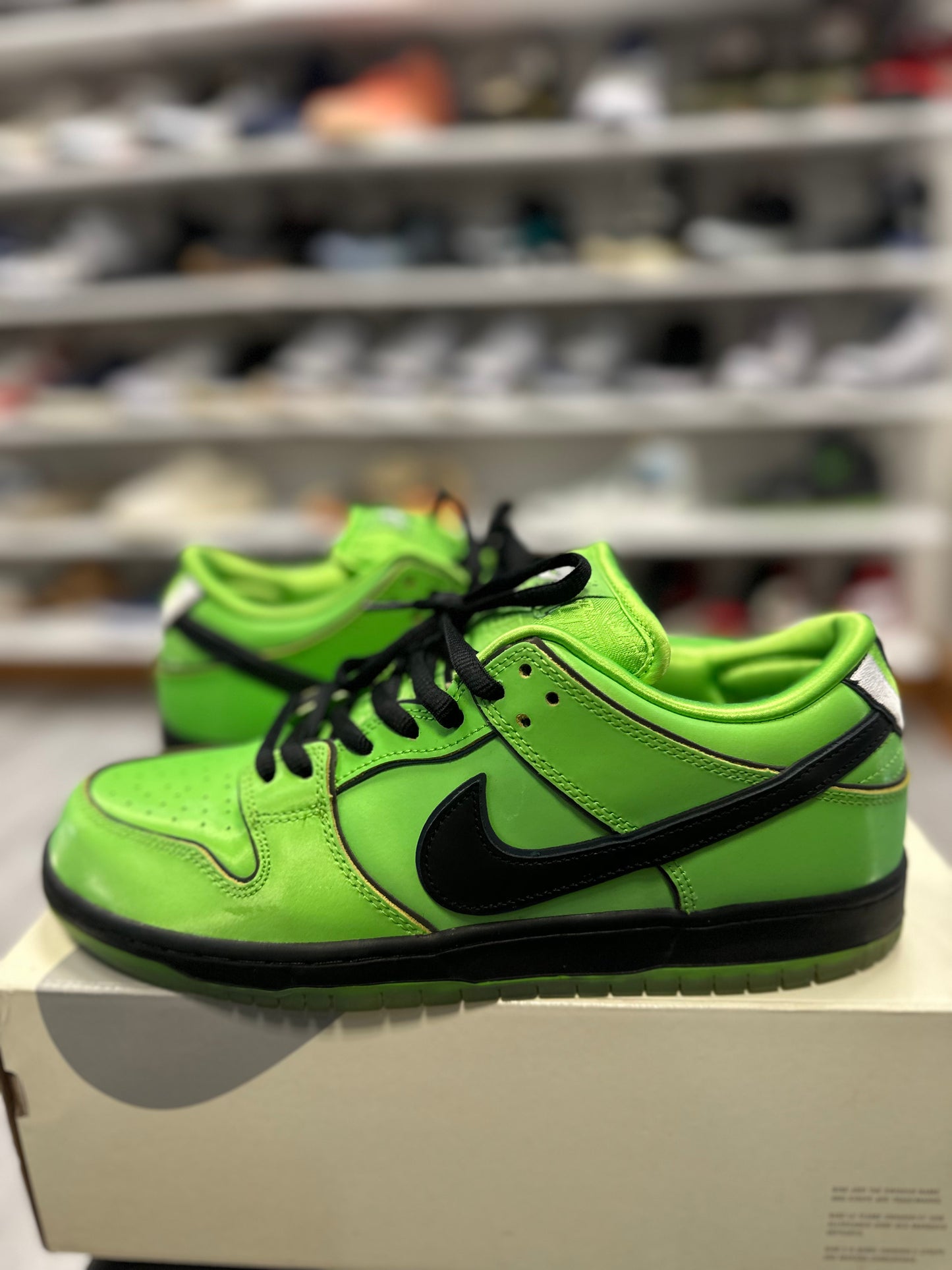 *USED* Nike SB Dunk Low The Powerpuff Girls Buttercup