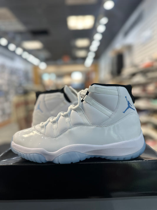 *USED* Jordan 11 Retro Legend Blue (2024)