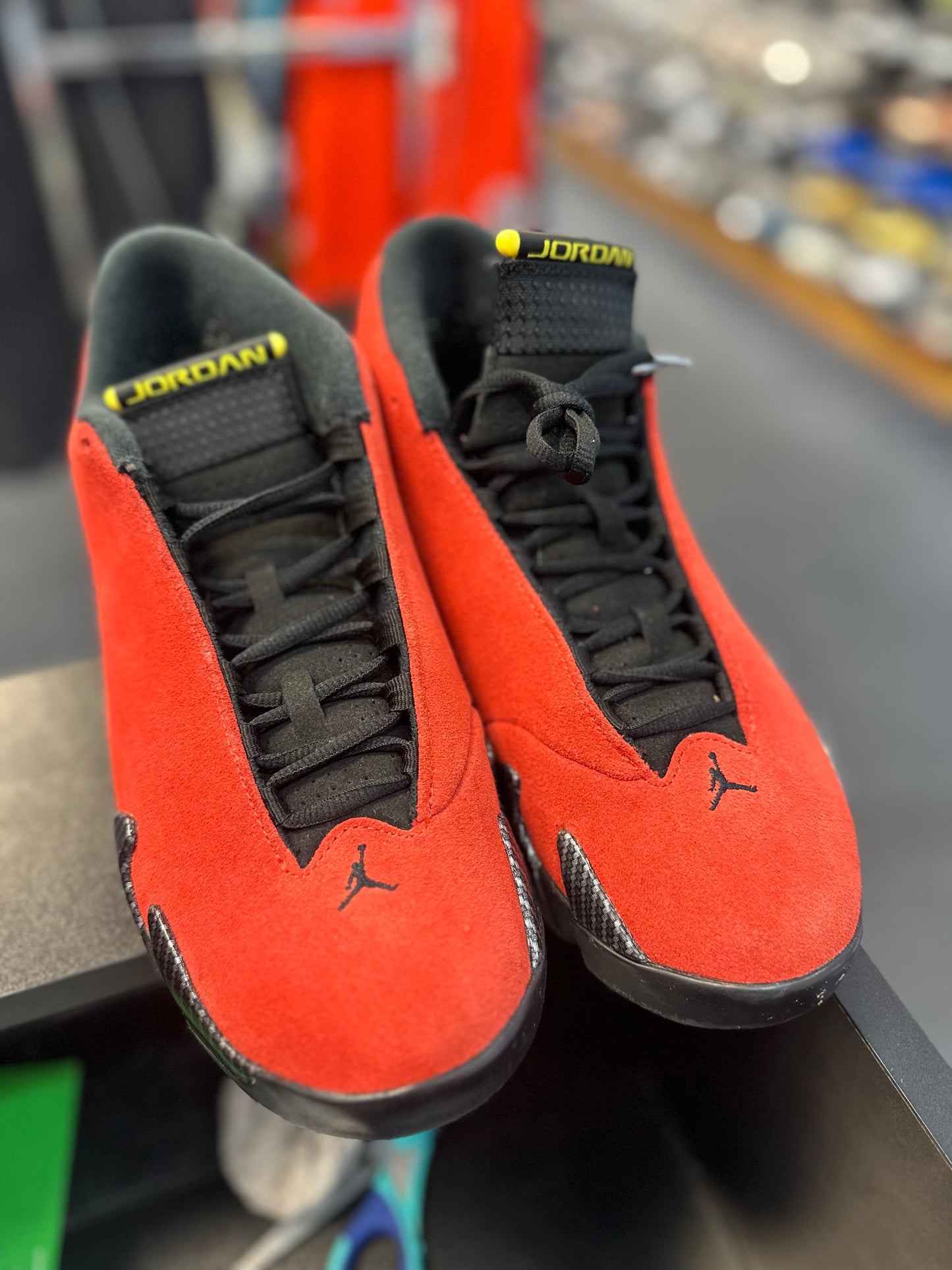*USED* Jordan 14 Retro Ferrari (2025)