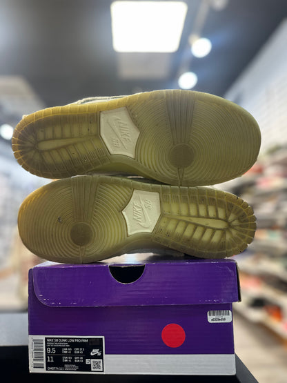 *USED* Nike SB Dunk Low Mummy