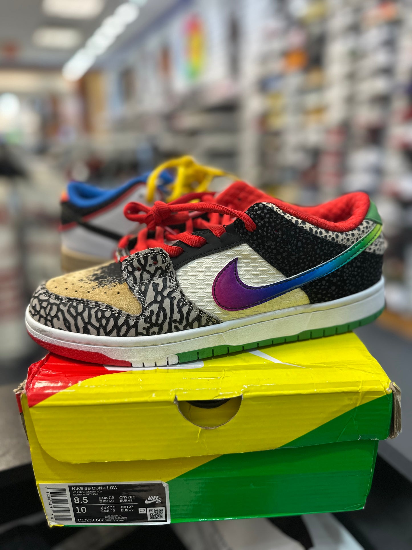 *USED* Nike SB Dunk Low What The Paul