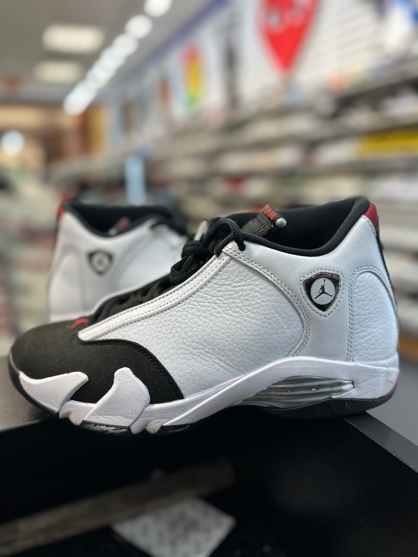 *USED* Jordan 14 Retro Black Toe (2024)