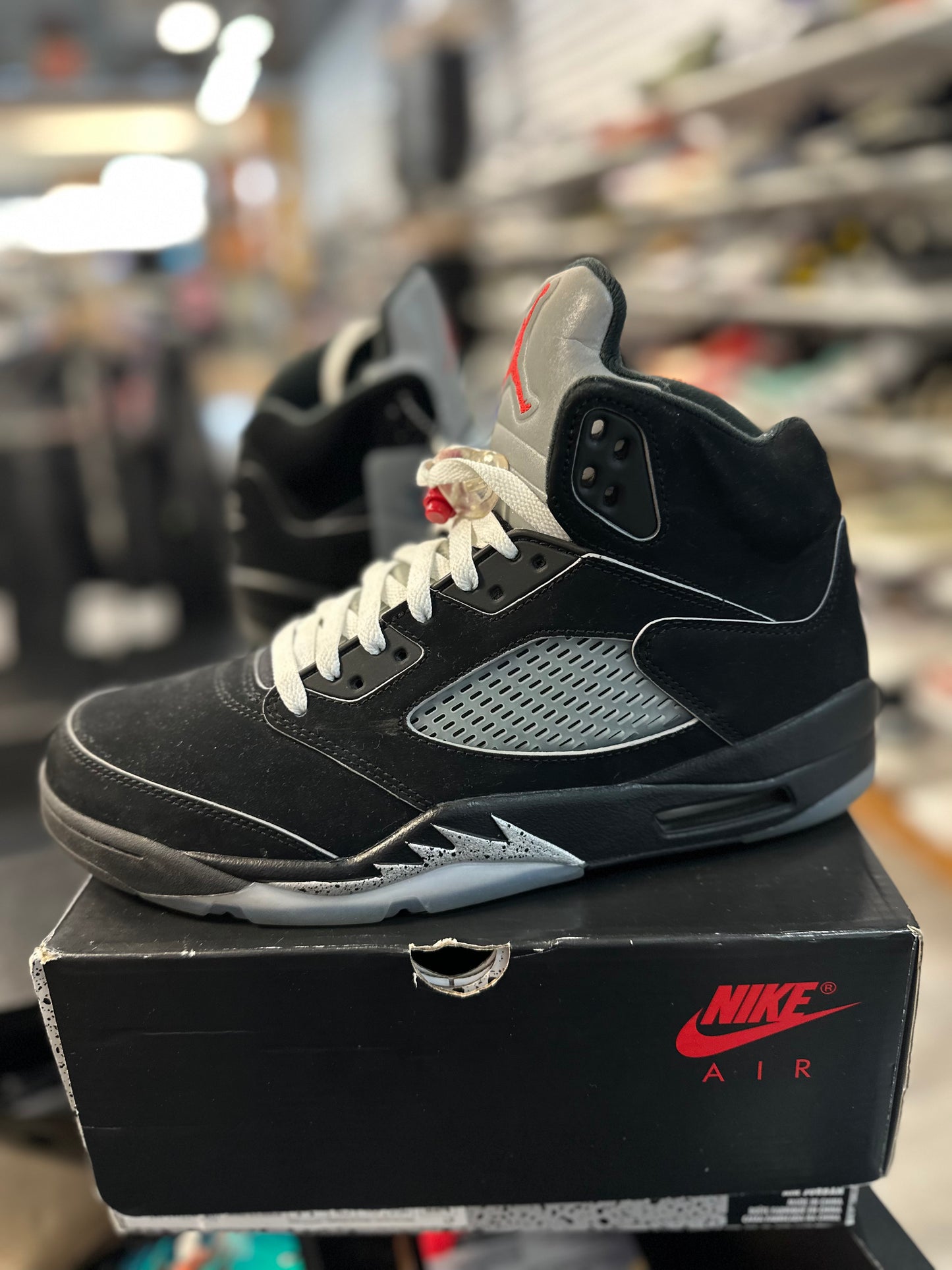 *USED* Jordan 5 Retro OG Black Metallic Reimagined