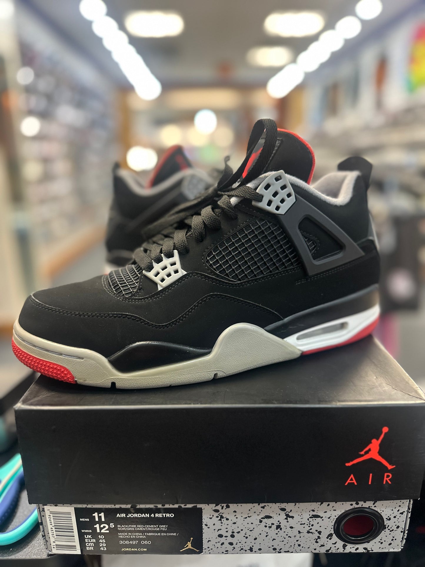 *USED* Jordan 4 Retro Bred (2019)