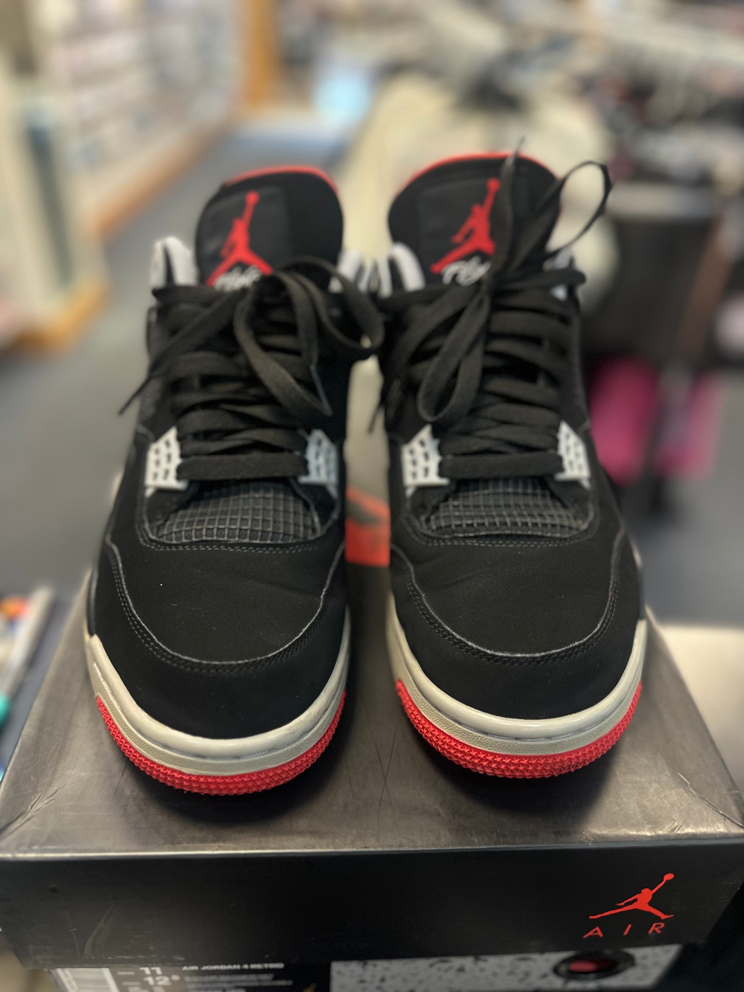 *USED* Jordan 4 Retro Bred (2019)