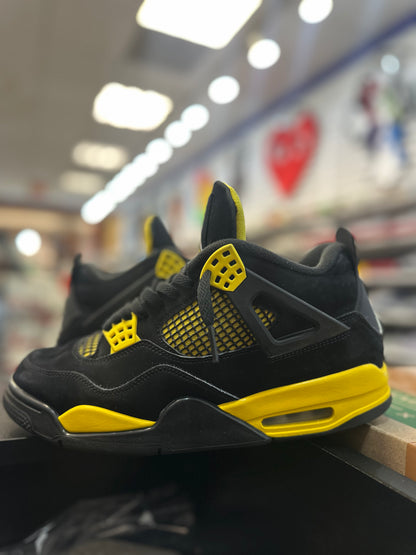 *USED* Jordan 4 Retro Thunder (2023)