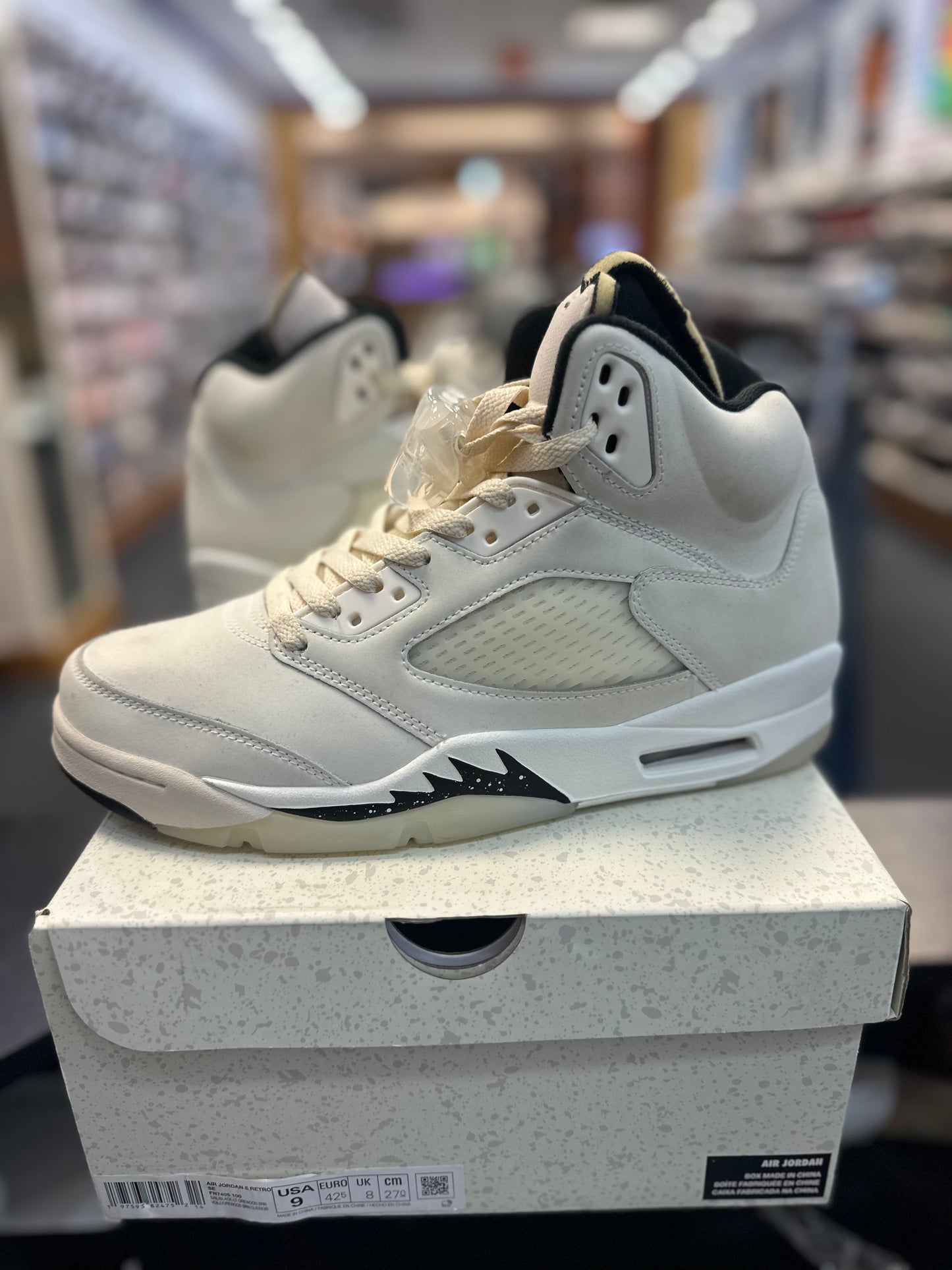 *USED* Jordan 5 Retro SE Craft Light Orewood Brown