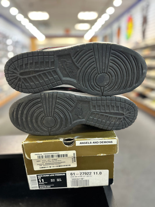 *USED* Nike SB Dunk Low Angel and Death