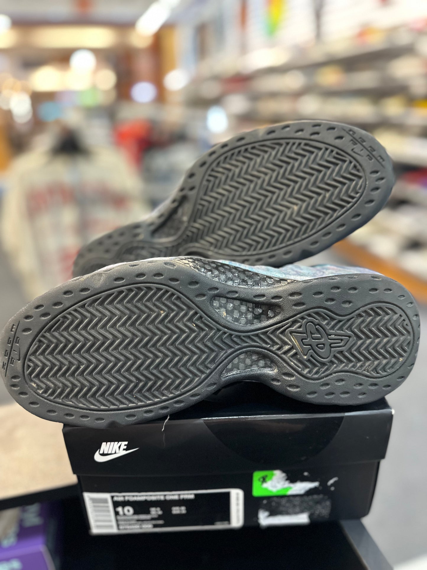 *USED* Nike Air Foamposite One Abalone