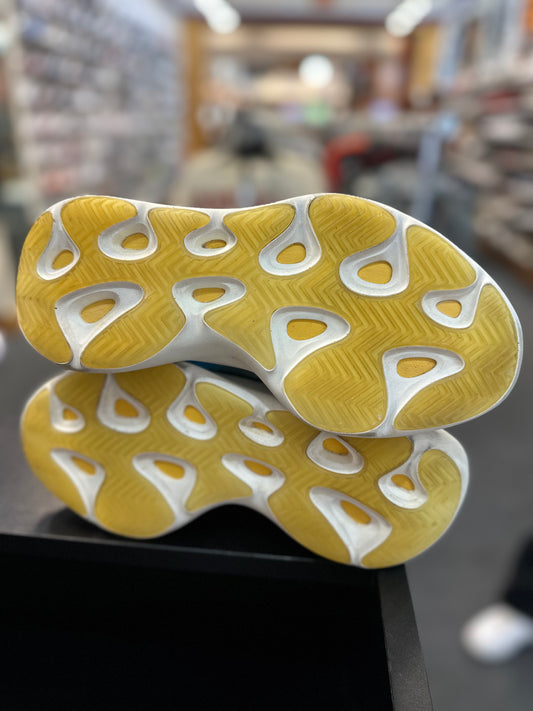 *USED* adidas Yeezy 700 V3 Arzareth