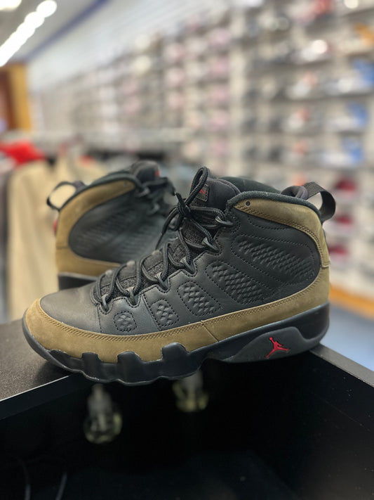 *USED* Jordan 9 Retro Olive