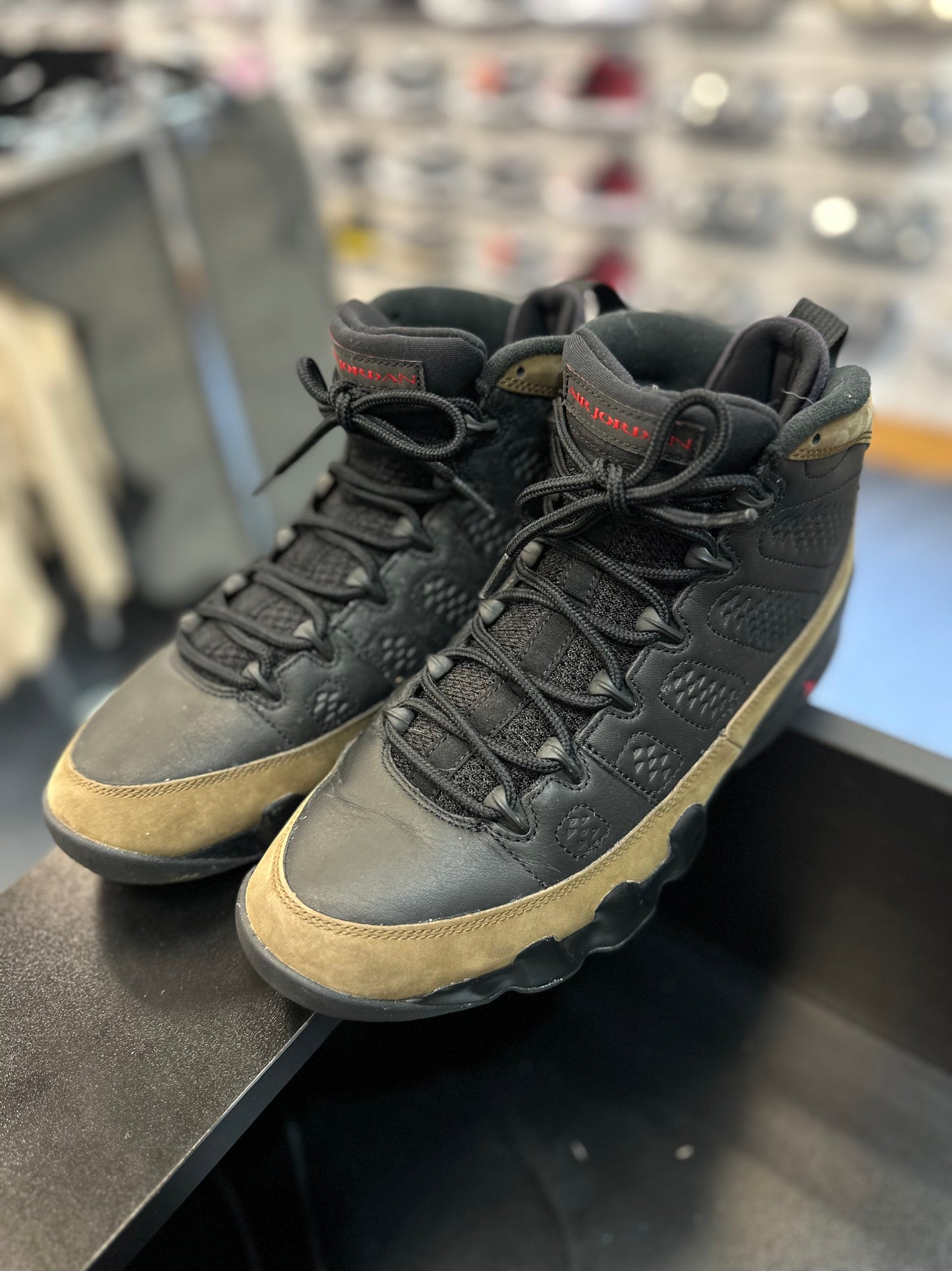 *USED* Jordan 9 Retro Olive