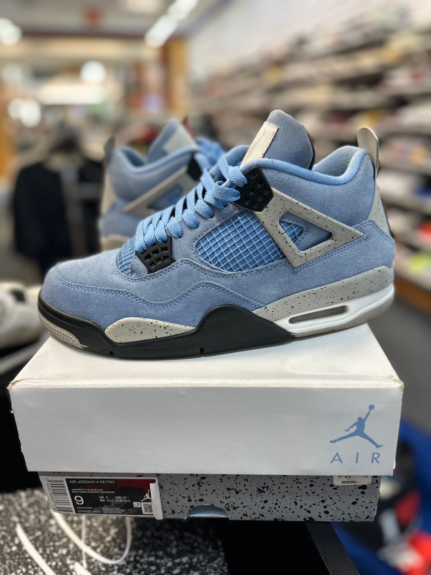 *USED* Jordan 4 Retro University Blue