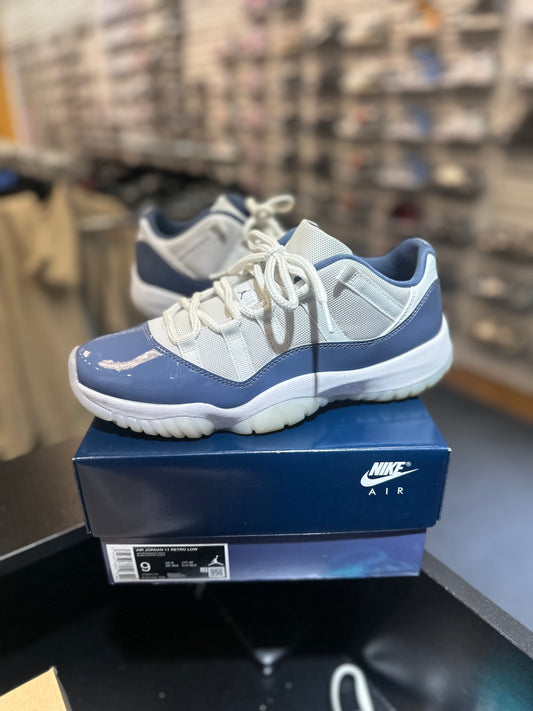 *USED* Jordan 11 Retro Low Diffused Blue