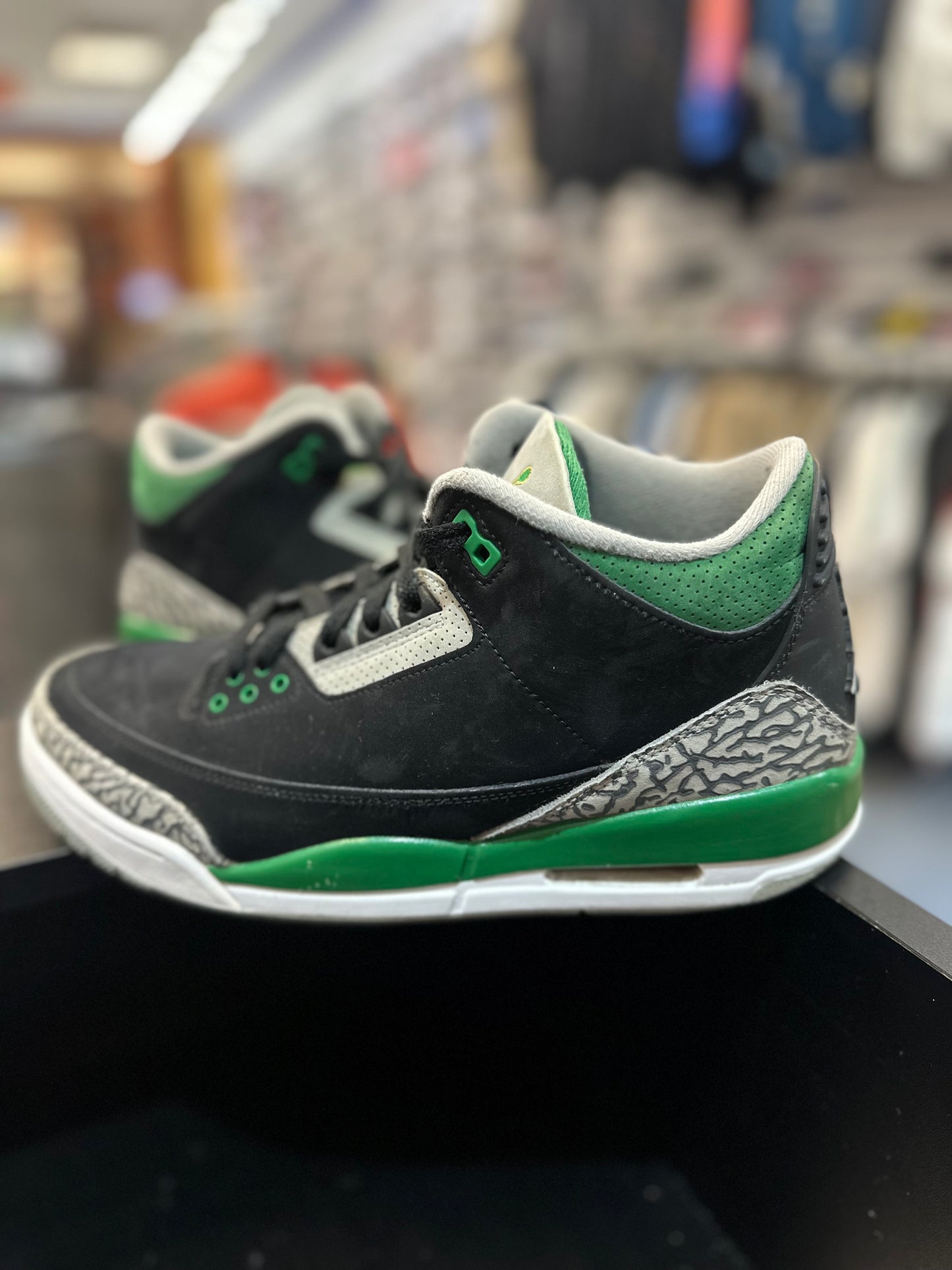*USED* Jordan 3 Retro Pine Green
