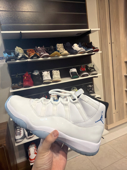 *USED*  Jordan 11 Retro Legend Blue